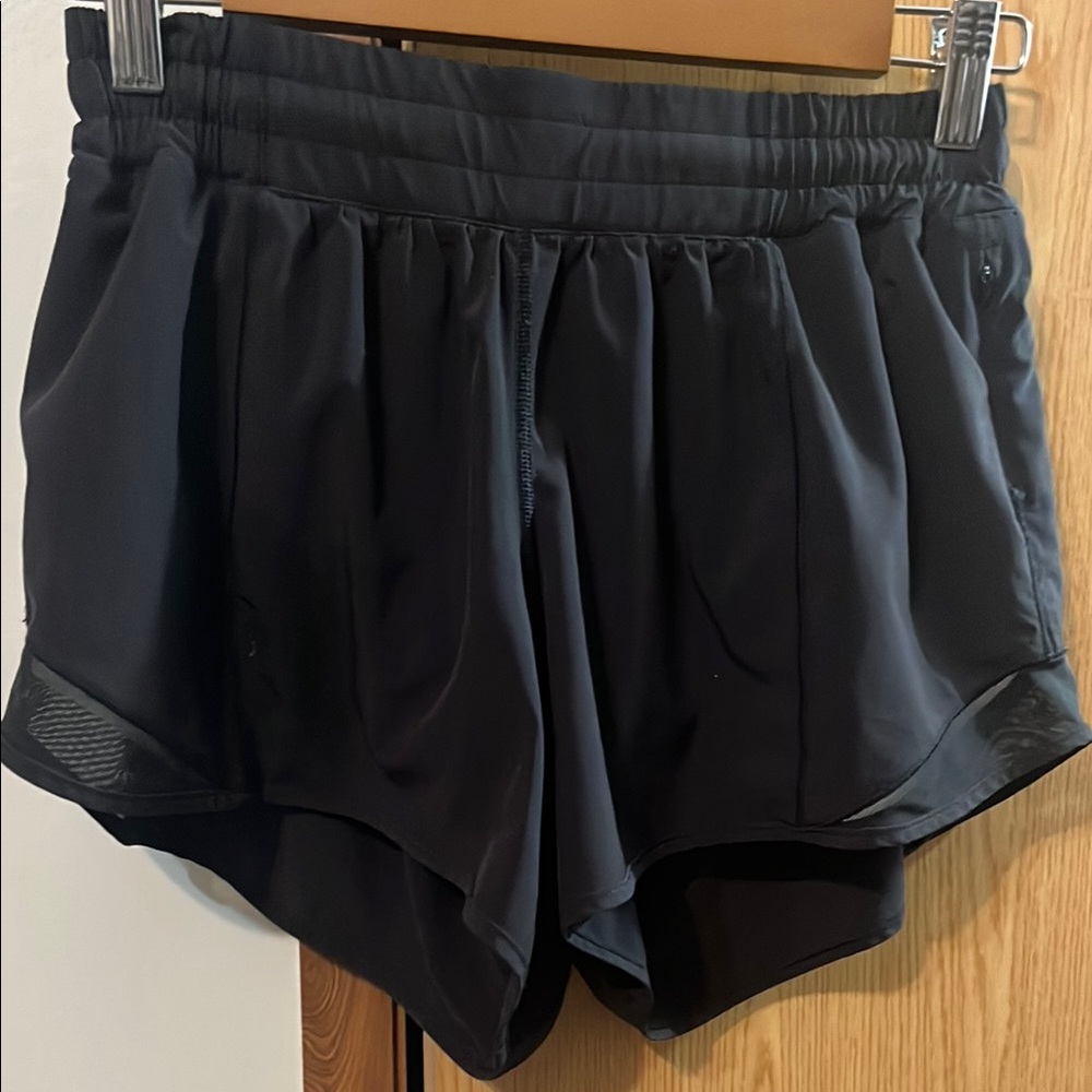 Lululemon 8 Tall Black Women's Shorts